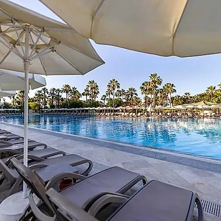 Vonresort Golden Coast & Aqua 5* Evrenseki