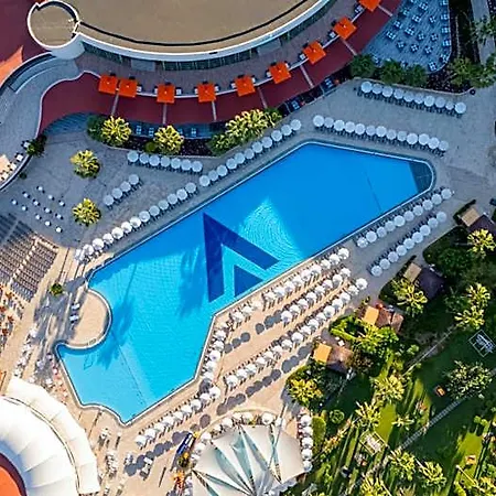 Vonresort Golden Coast & Aqua Otel 5*