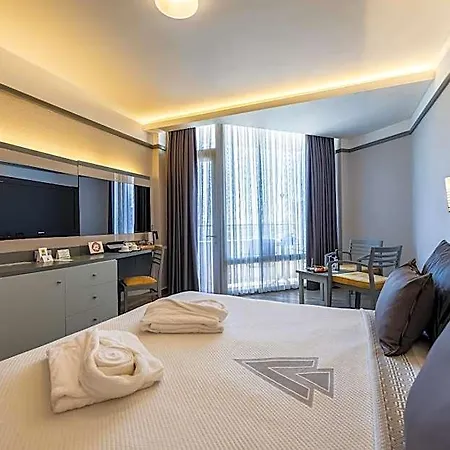 Vonresort Golden Coast & Aqua Otel