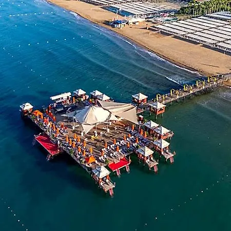 Vonresort Golden Coast & Aqua Szálloda