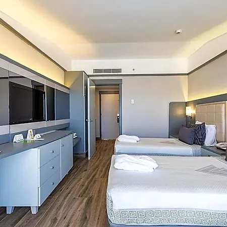 Vonresort Golden Coast & Aqua Szálloda Evrenseki