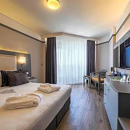 Vonresort Golden Coast & Aqua Szálloda