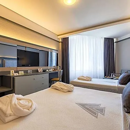 Vonresort Golden Coast & Aqua Szálloda 5*