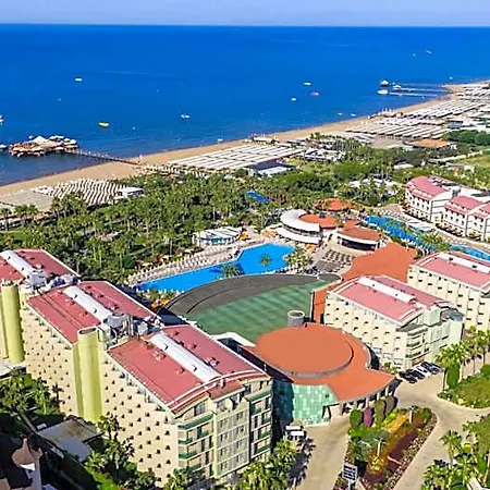 Vonresort Golden Coast & Aqua 5* Evrenseki