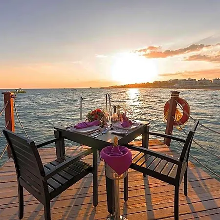 Vonresort Golden Coast & Aqua Otel